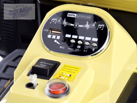 Traktor z przyczepą na akumulator świeci PA0234