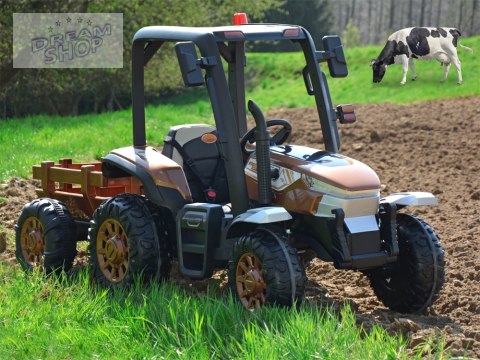 Duży Traktor z przyczepą 4x4+ pilot światło PA0266