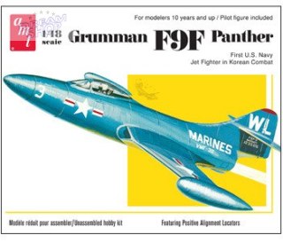 Model plastikowy AMT - Odrzutowiec Grumman F9F Panther Jet