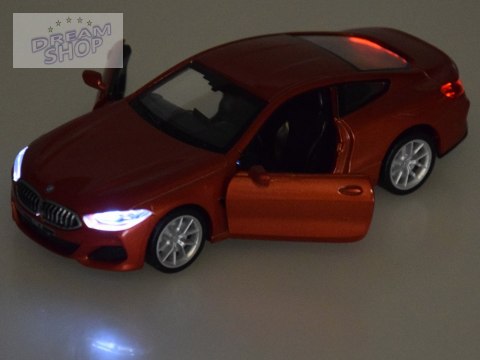 Metalowe auto model 1:35 BMW M850i Coupe światło dźwięk ZA4612