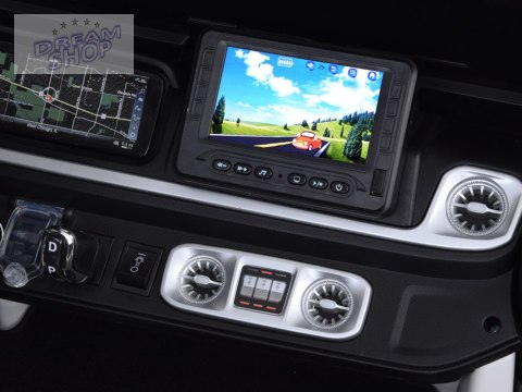 Auto na akumulator Mercedes G klasa 63 AMG 4x4 Panel Radio 2osoby PA0309